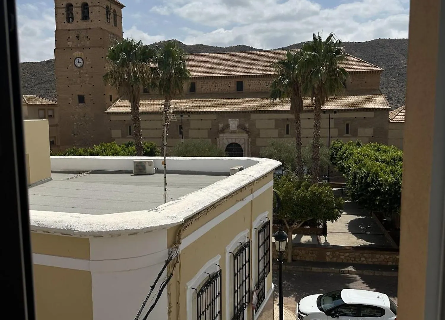 Hostal Avenida Tabernas 0*,