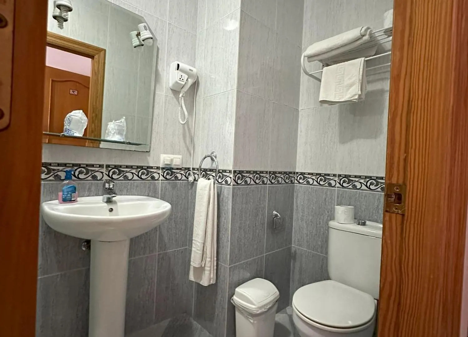 Hostal Avenida Tabernas